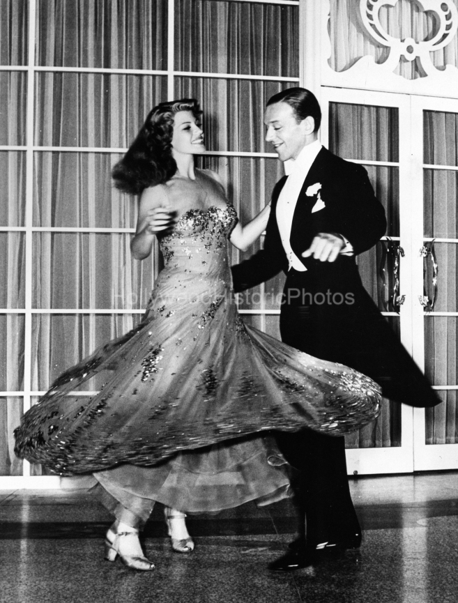 Rita Hayworth 1942 2 Fred Astaire You Were Never Lovelier wm.jpg